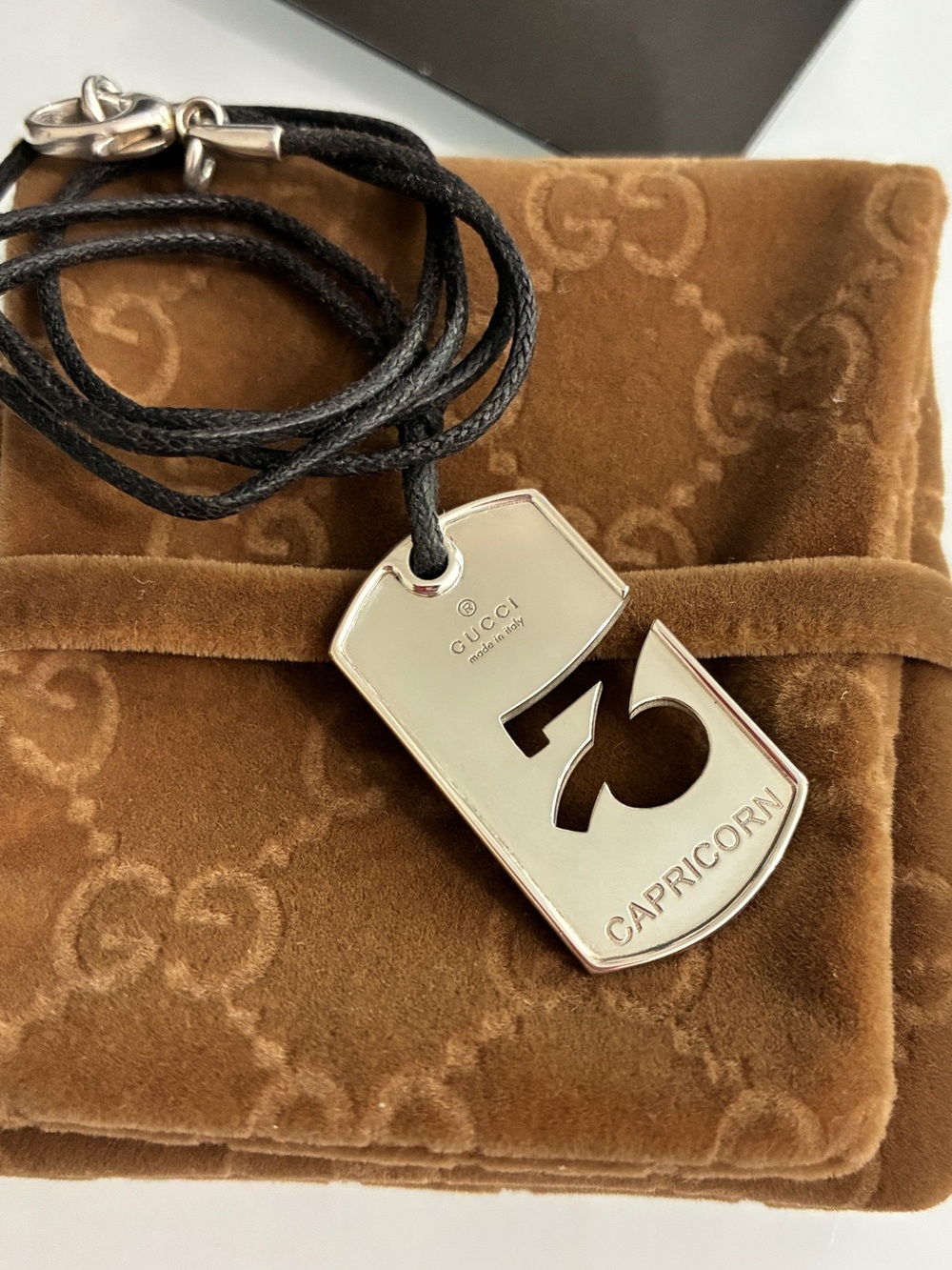 ♑️ Gucci 925 Silver Capricorn Zodiac Plate Pendant Necklace Vintage Unisex